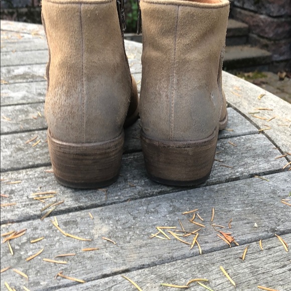 Frye Carson Piping Bootie - Picture 4 of 7